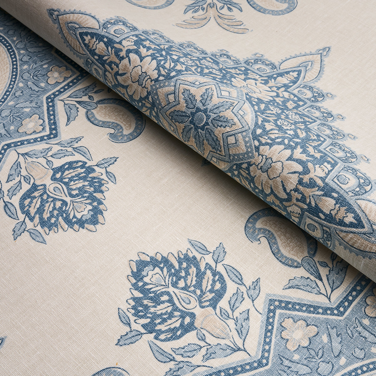 MONTECITO MEDALLION | China Blue