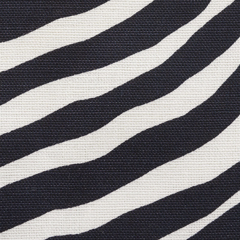 ICONIC ZEBRA | BLACK