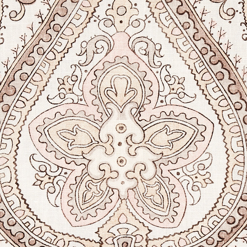 PAISLEY COURT | Neutral