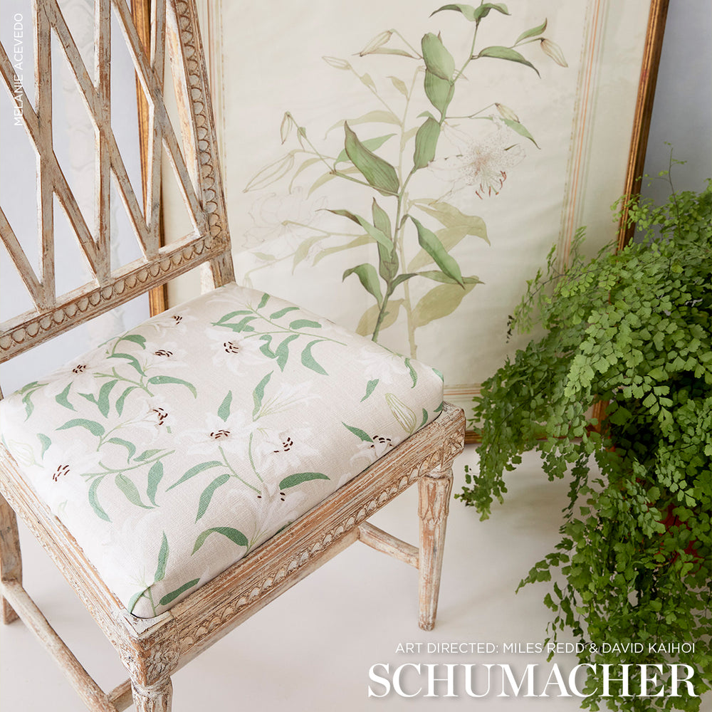 SCATTERED LILIES | Cream