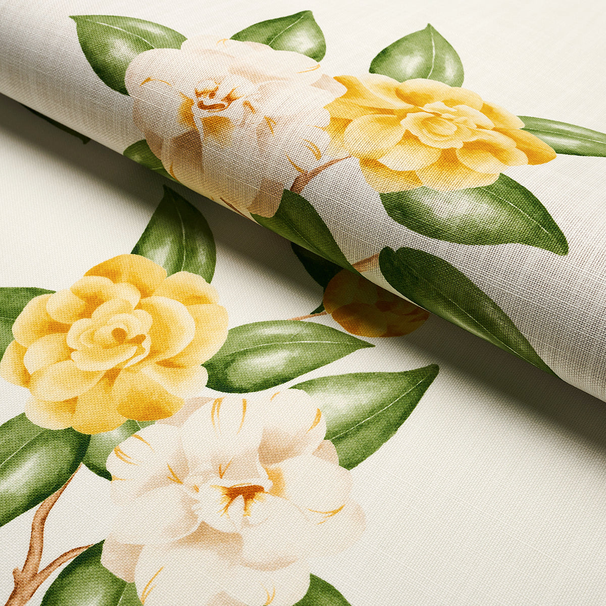 CASABLANCA FLORAL INDOOR/OUTDOOR | PALE YELLOW