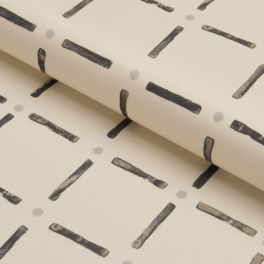 DRIFTING GRID | Black