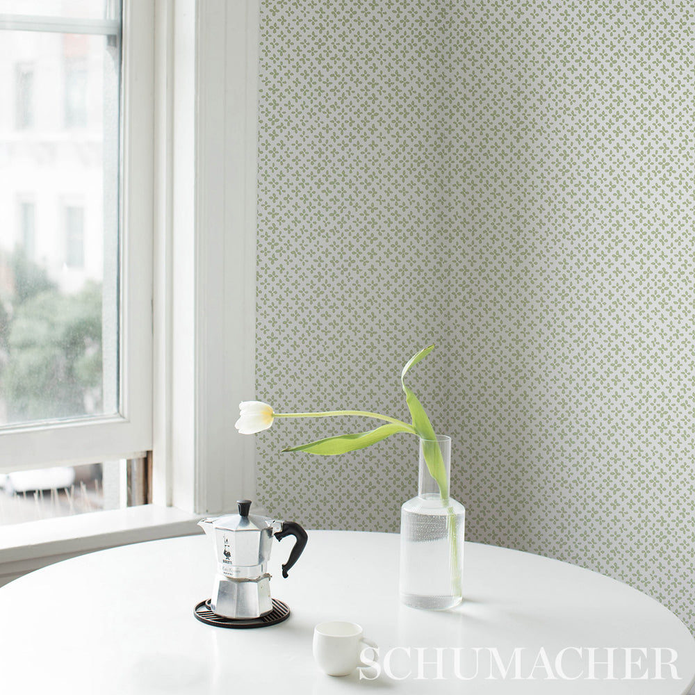 EMERSON | Green On Ivory