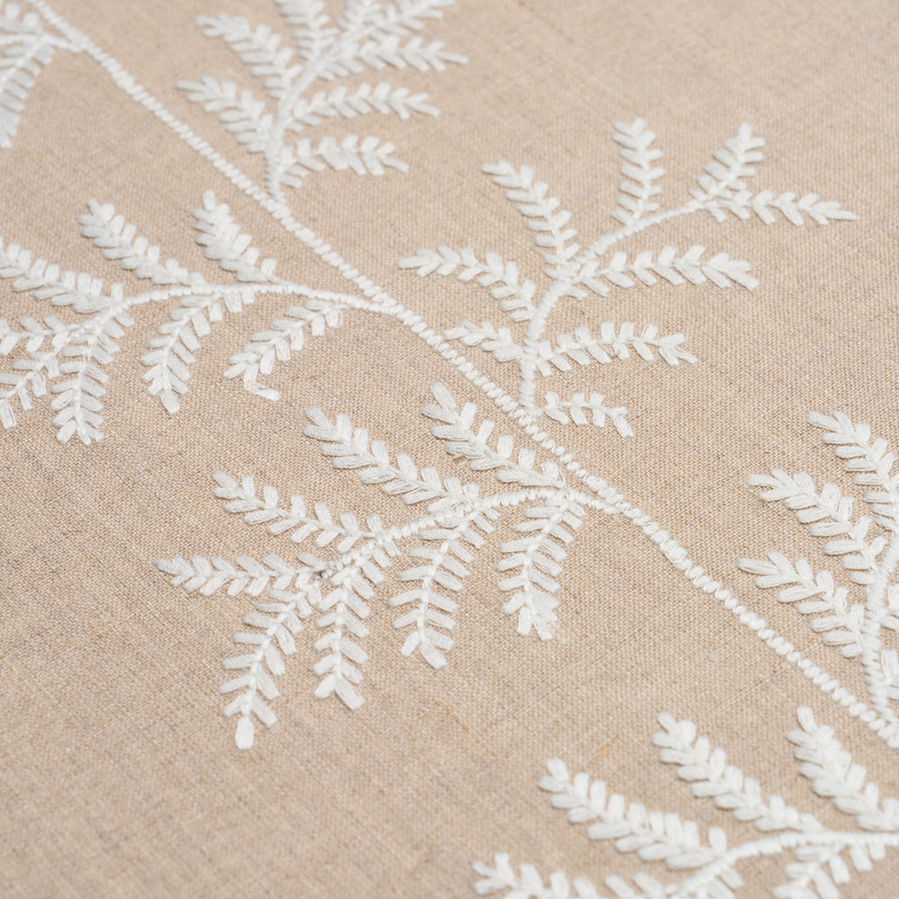 ELOISE EMBROIDERY WALLCOVERING | Natural