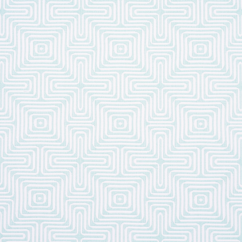 AMAZING MAZE INDOOR/OUTDOOR | Aqua Breeze