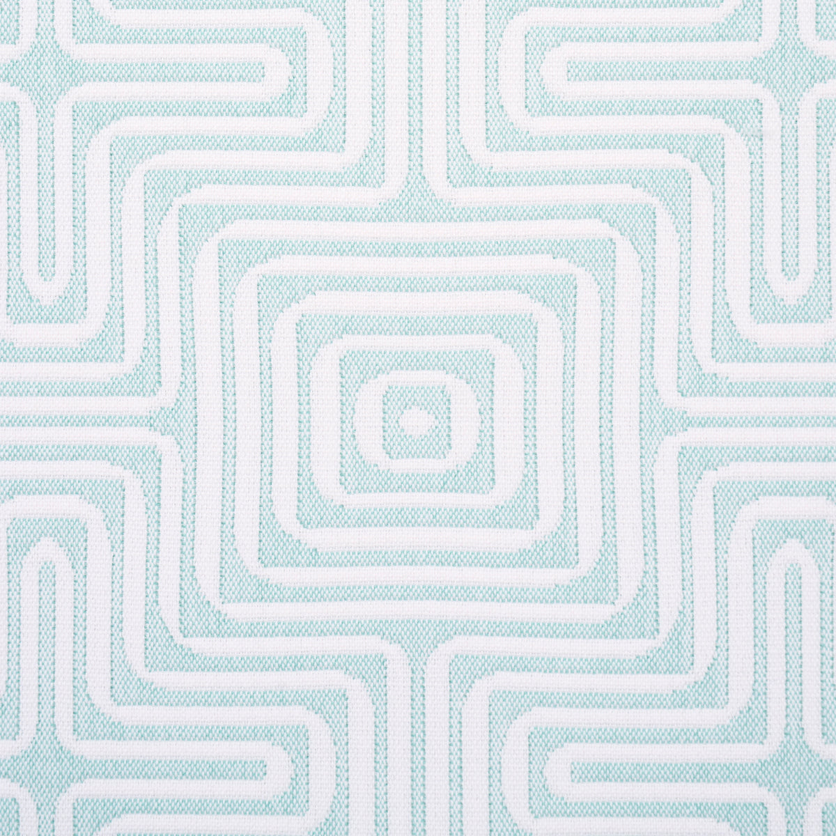 AMAZING MAZE INDOOR/OUTDOOR | Aqua Breeze