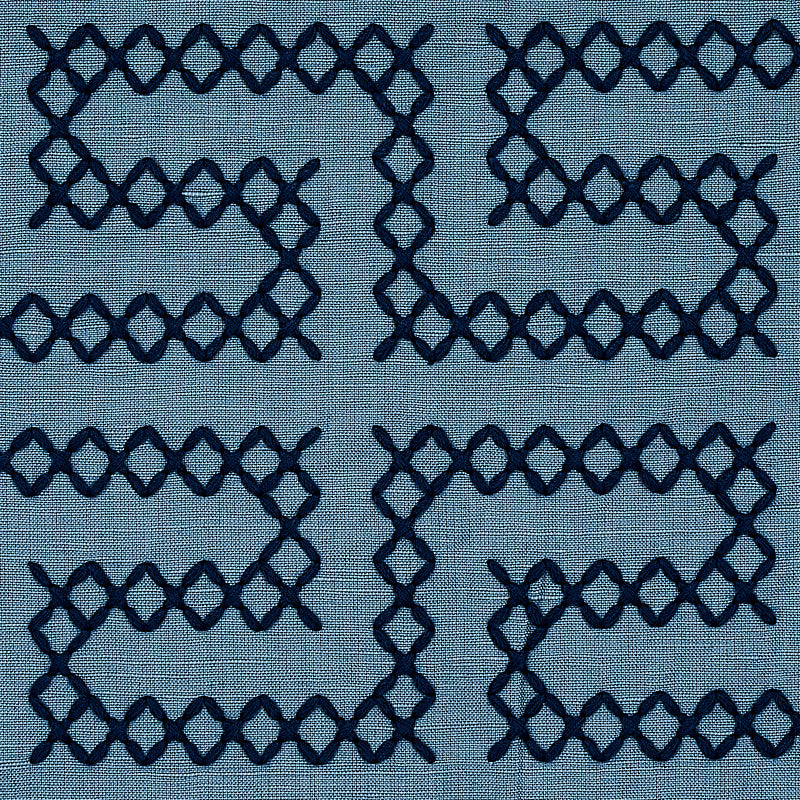 A MAZE EMBROIDERY | Cadet