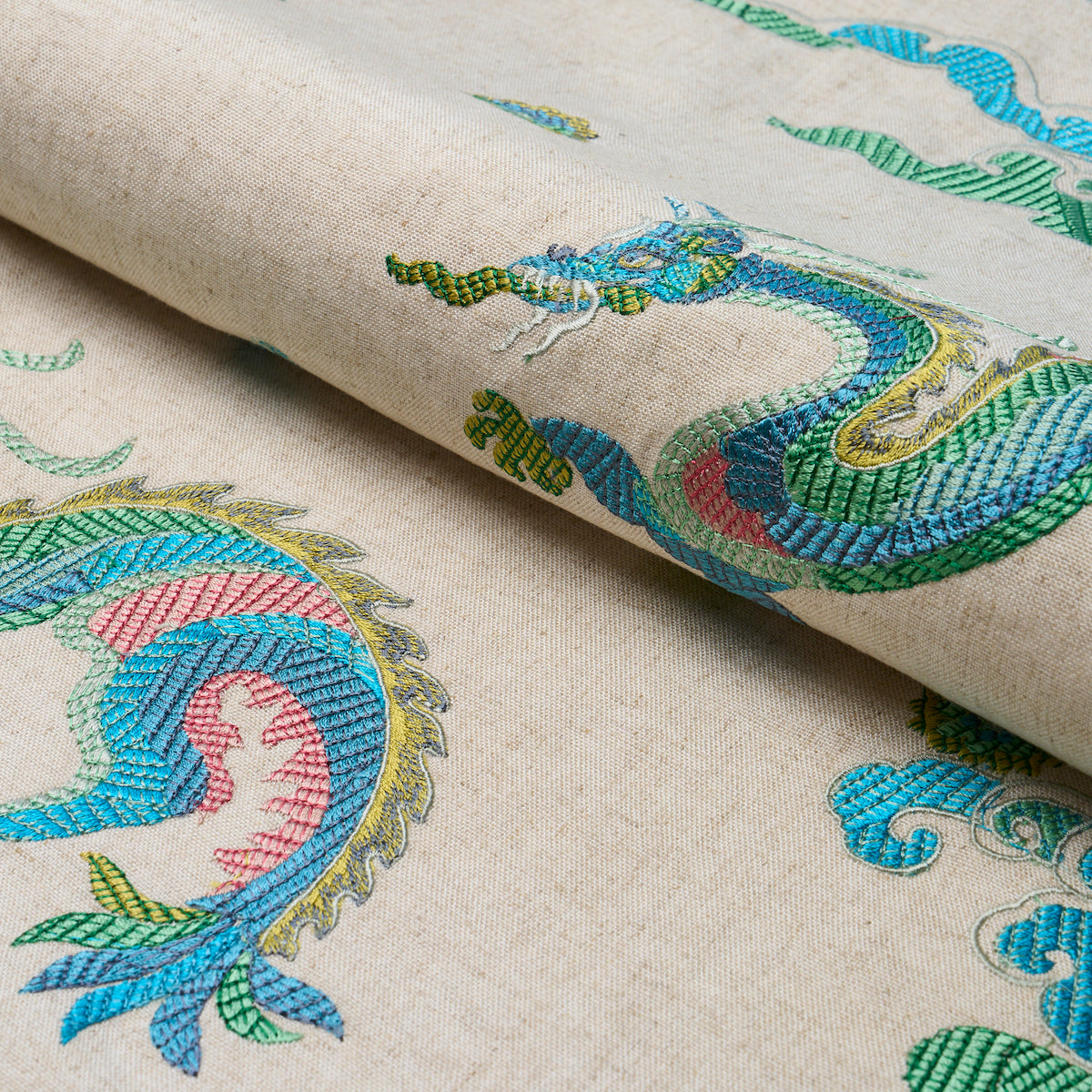 Hanlun Dragon Embroidery | Natural