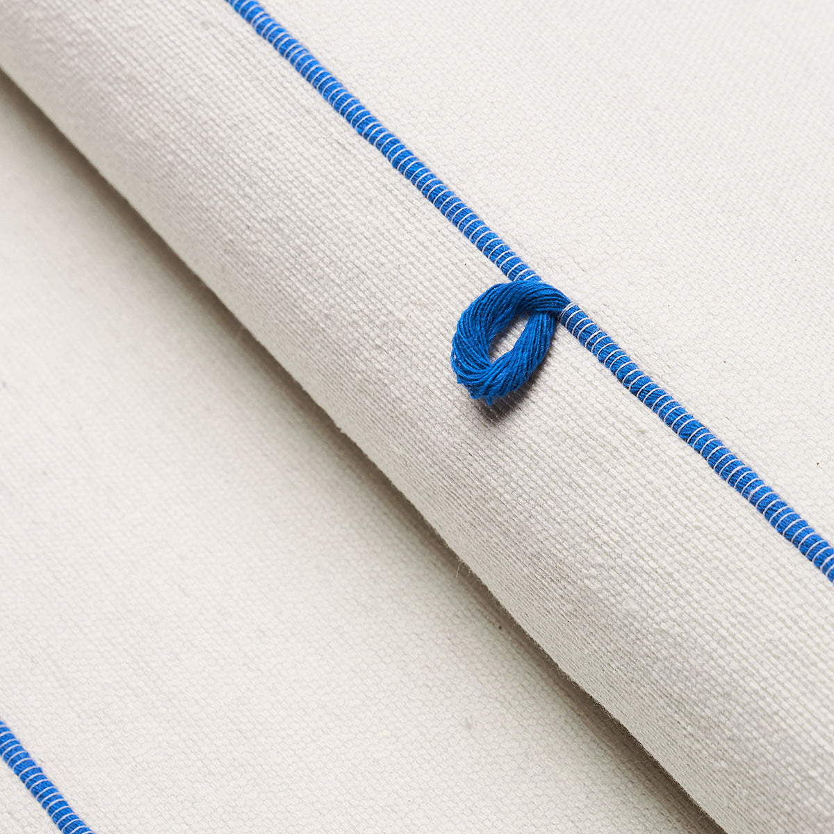GLOBO KNOTTED HANDWOVEN | ROYAL BLUE