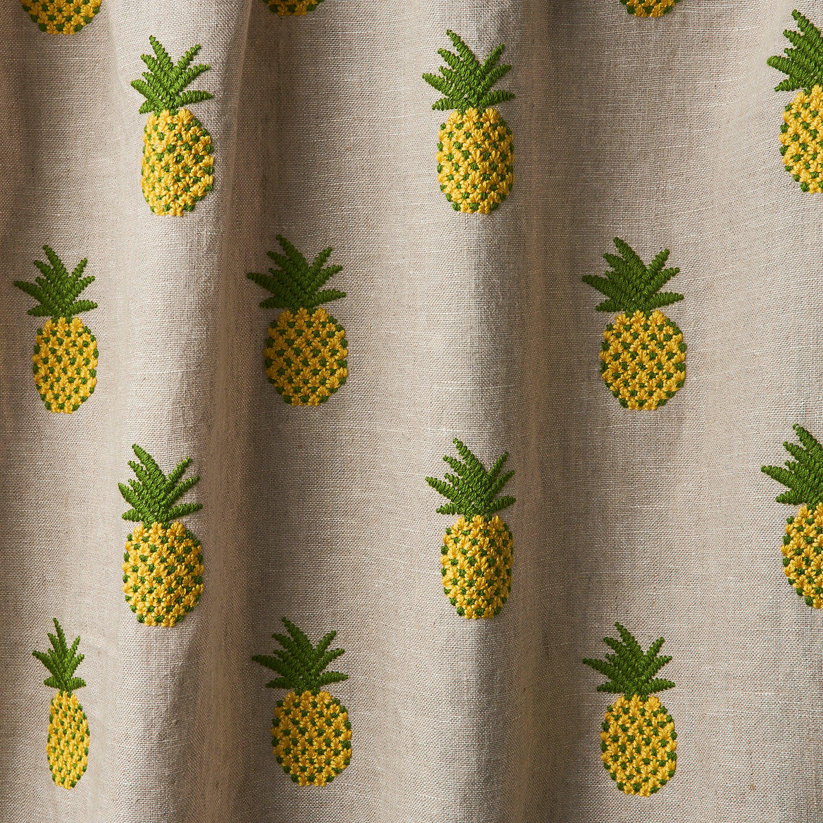 PINEAPPLE EMBROIDERY | GREEN ON NATURAL