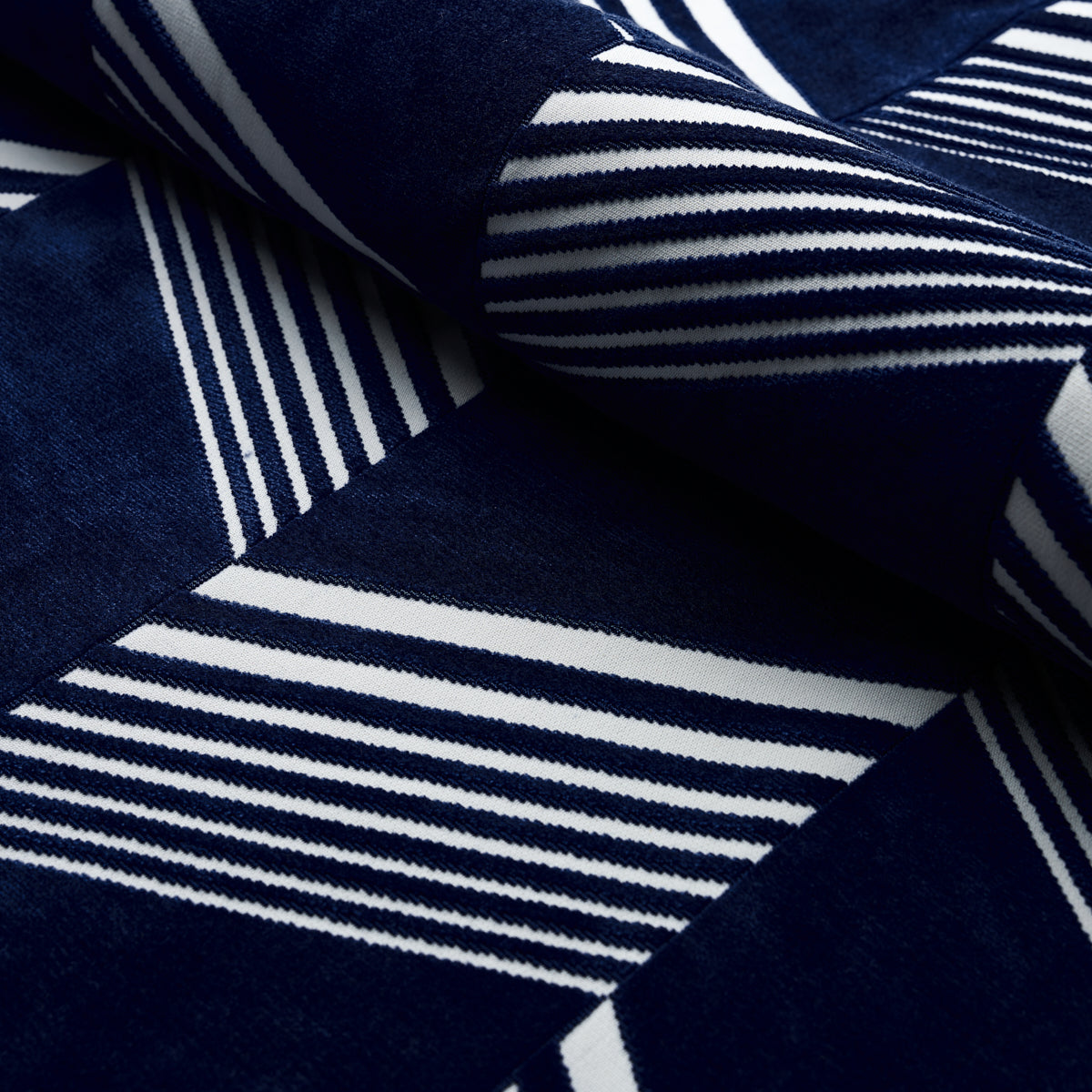 JESSIE CUT VELVET | Navy & White