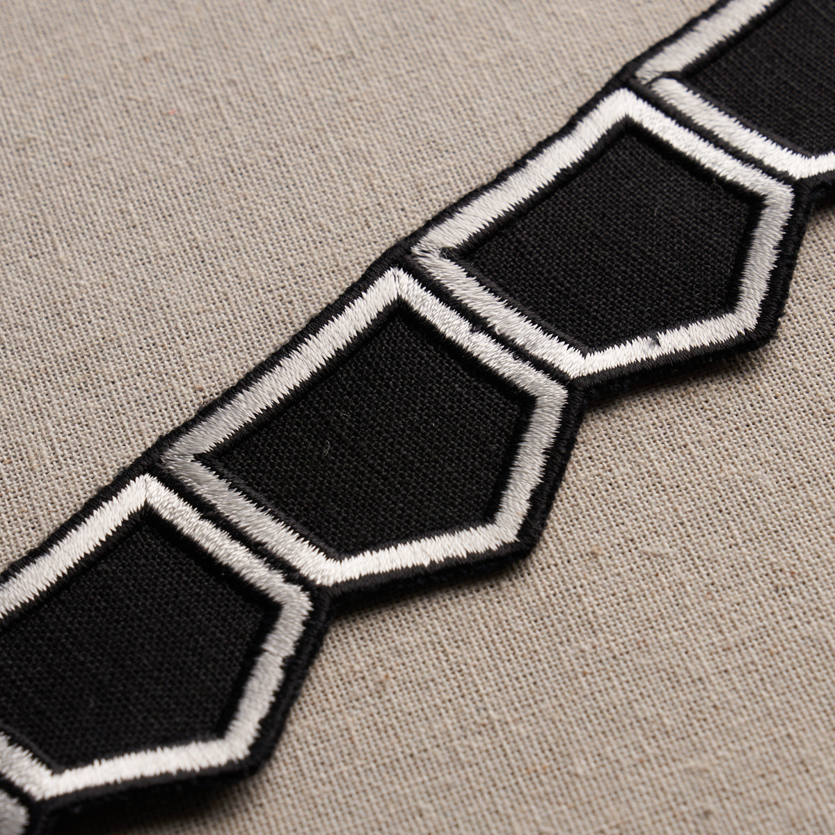 Honeycomb Trim | Black