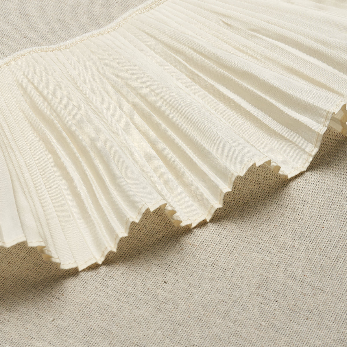 BOTTICELLI SILK RUFFLE TRIM | Bone