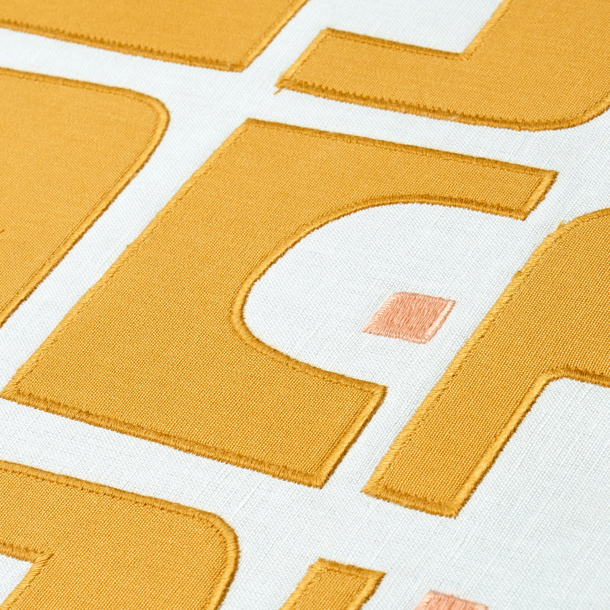 DEN APPLIQUÉ | Ochre