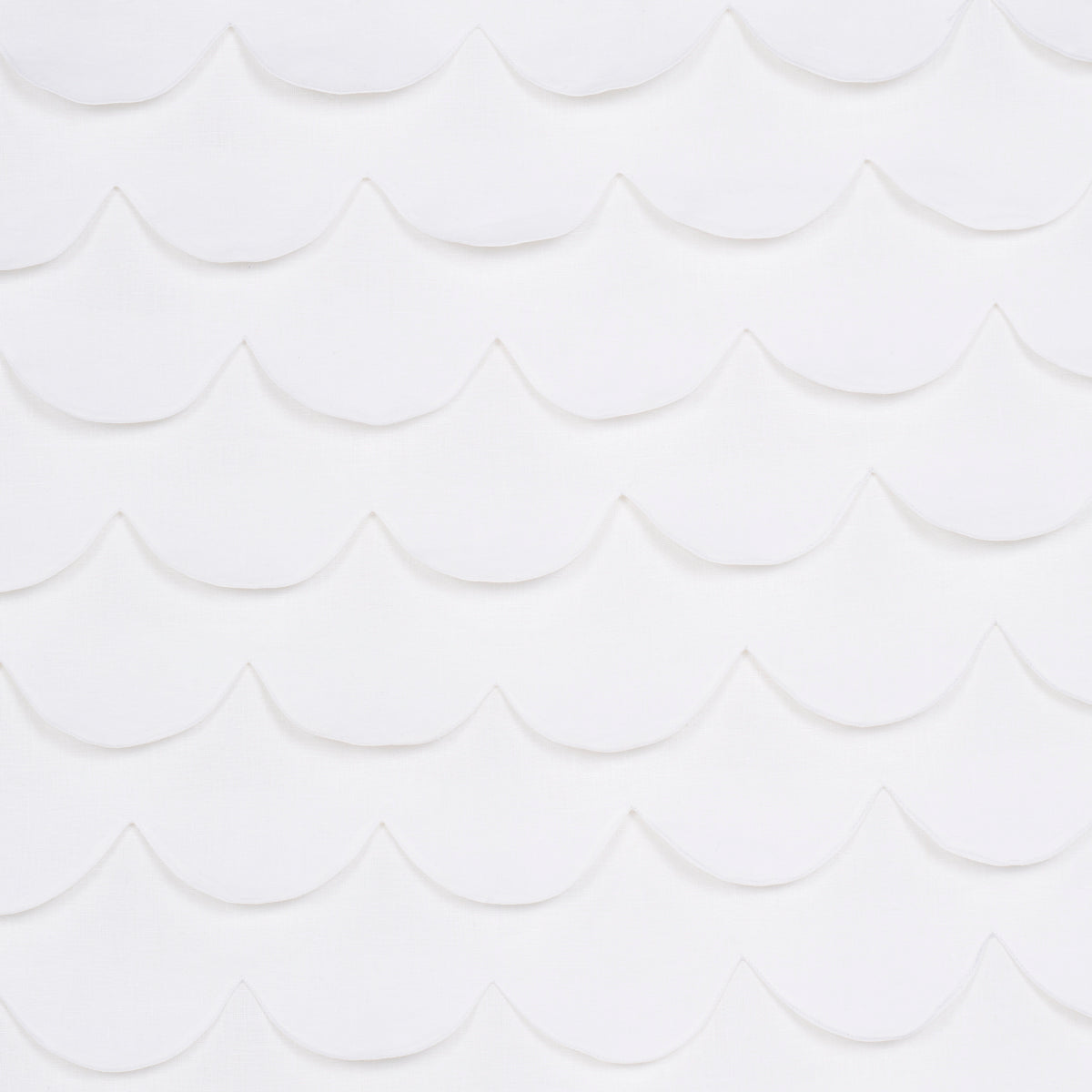 PREP SCHOOL HAND PIECED SCALLOP | White