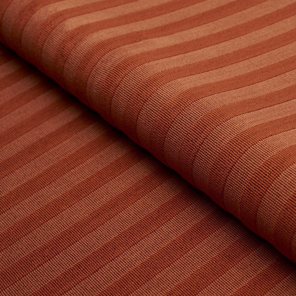 PIPE ILLUSION | Papaya