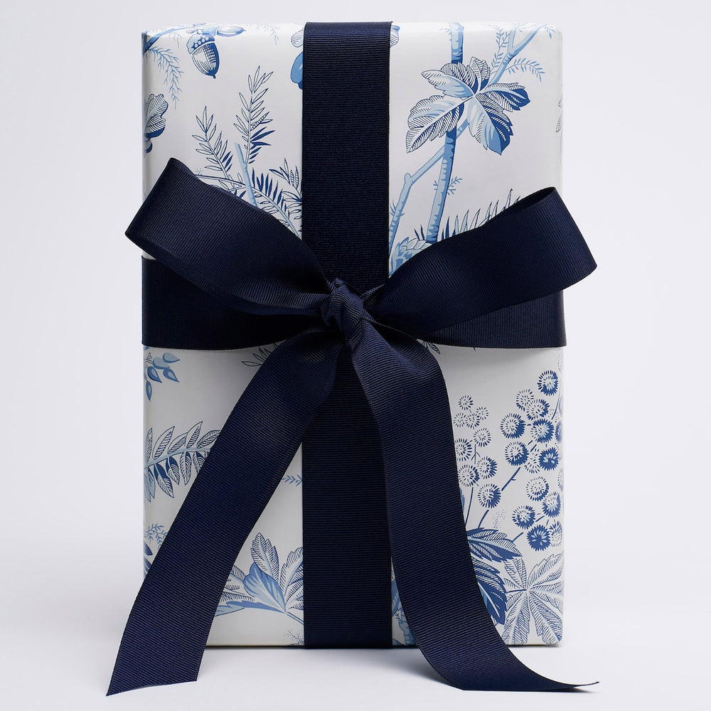 Brantwood Vine Wrapping Paper | Porcelain