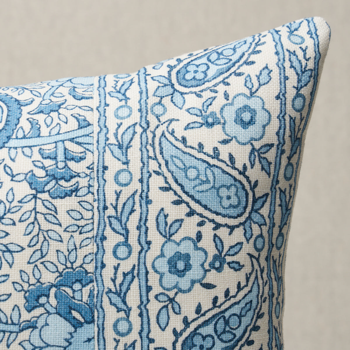 Daisy I/O Pillow | Indigo