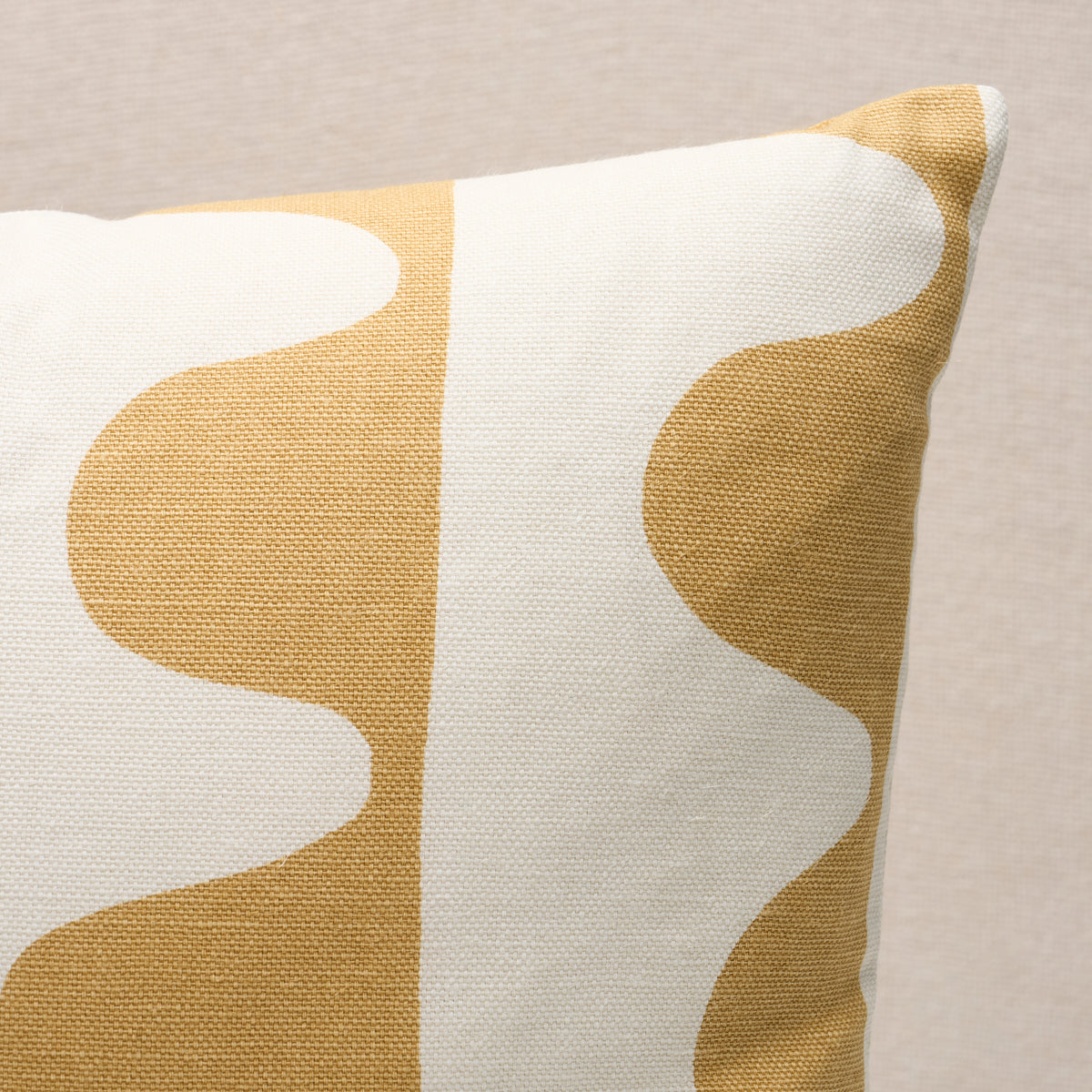 Drift Pillow | Ginger