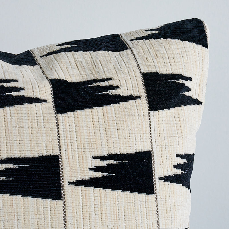 Tutsi Pillow | Ivory