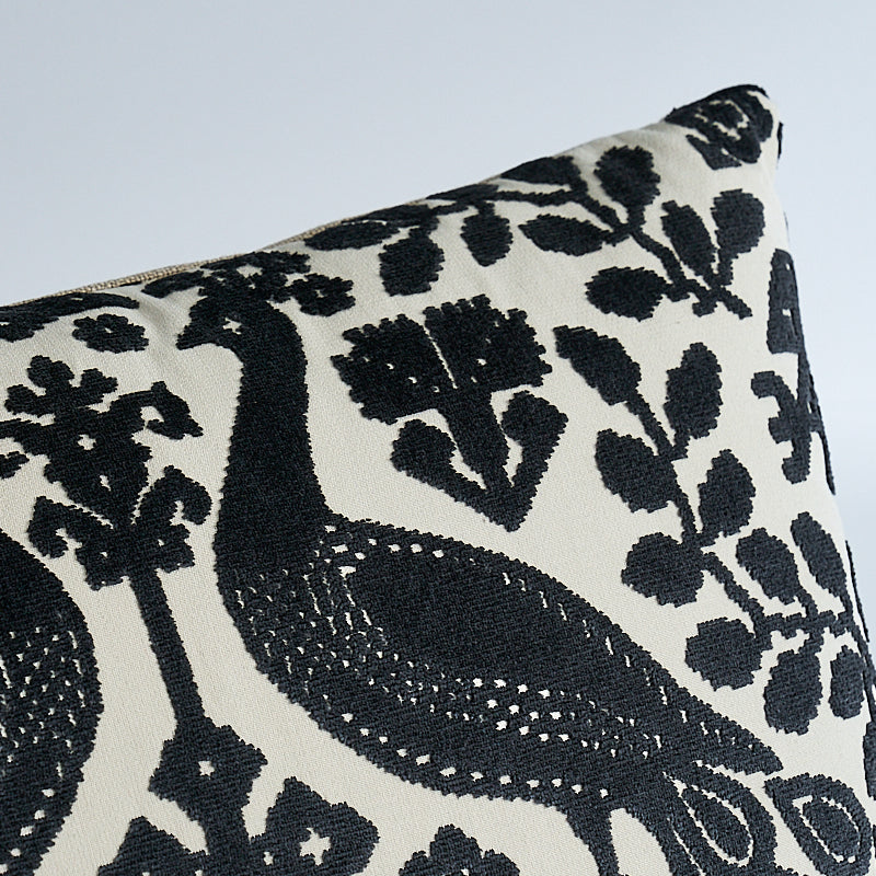 Pavone Velvet Pillow | Carbon