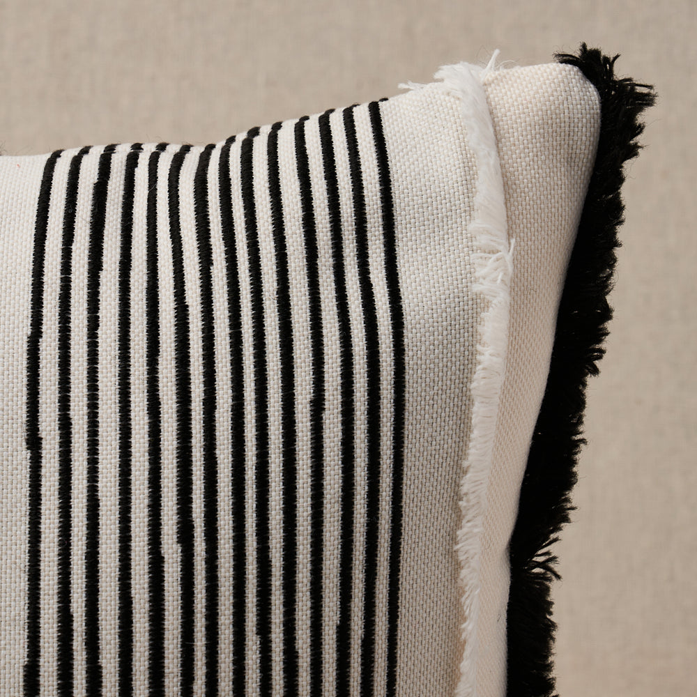Billy I/O Pillow | Black