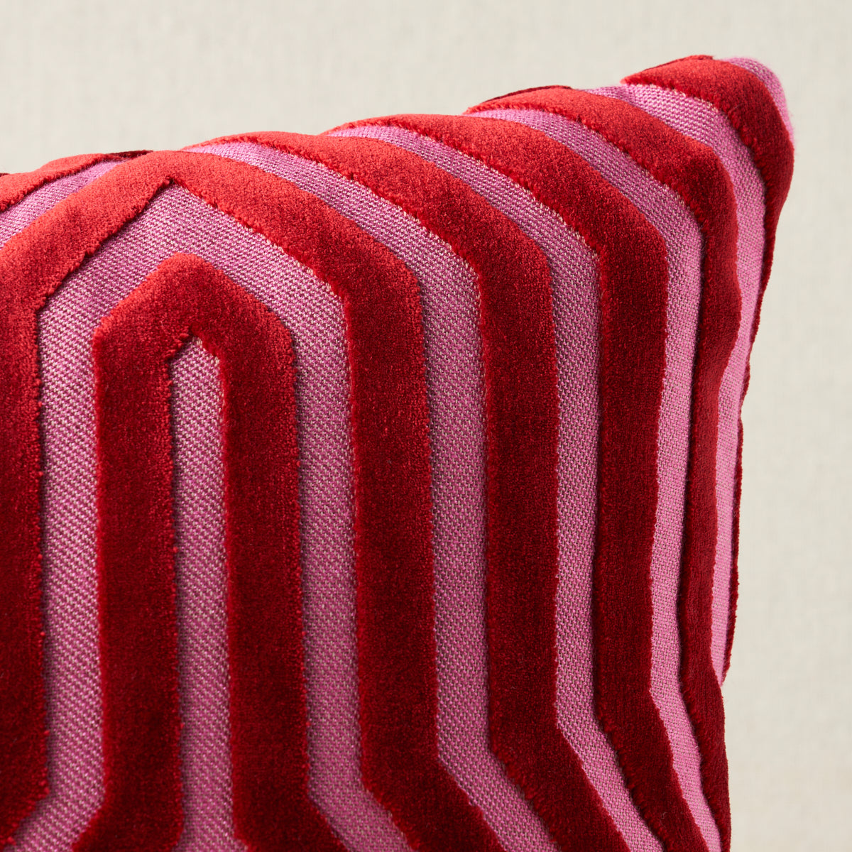 Vanderbilt Velvet Pillow | Fushia