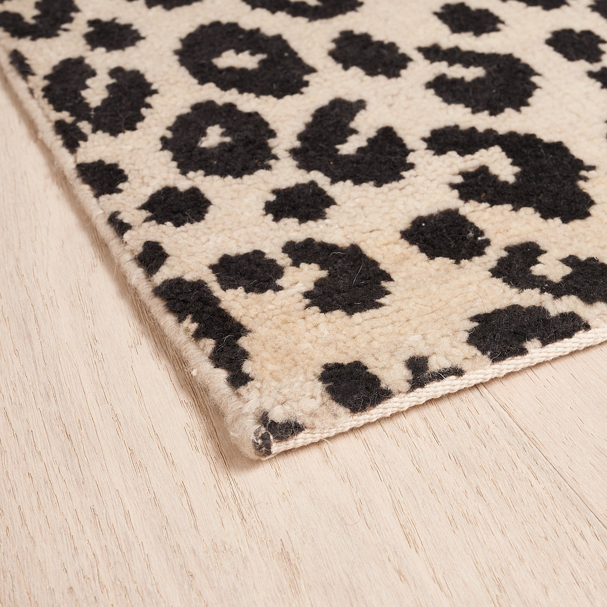Iconic Leopard Hand-Knotted Rug | Graphite